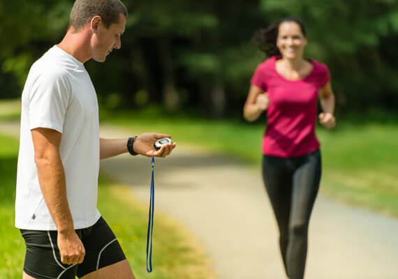 Por Que Eu Deveria Contratar Uma Consultoria Fitness Online? 6 Vale a pena contratar um personal trainer online?
